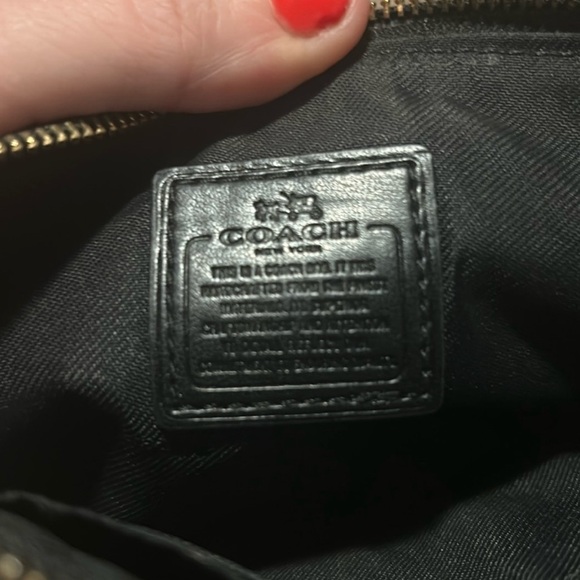 #C4 Coach Black Pebbled Leather Wristlet Wallet - Picture 3 of 9